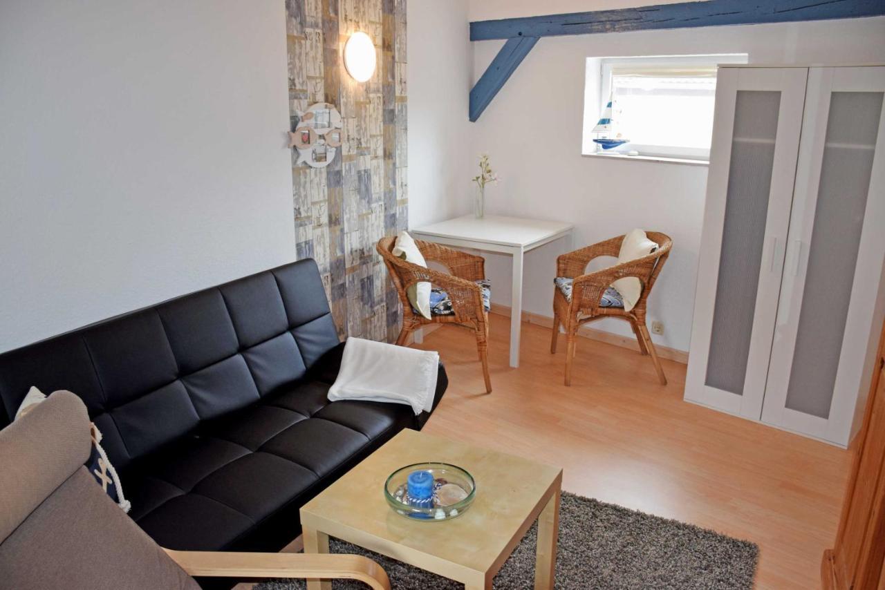 Ferienhaus Zum Hafen In Altefaehr 外观 照片