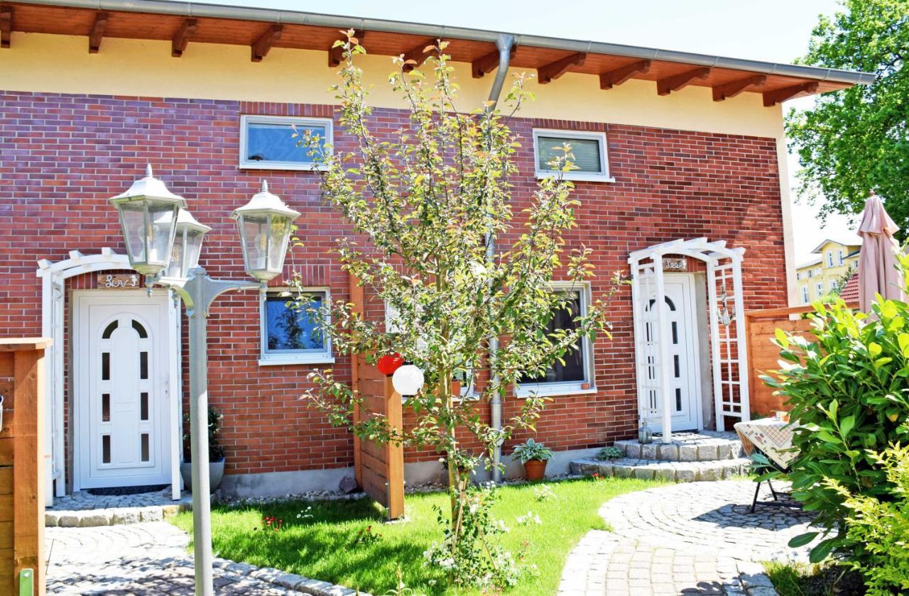 Ferienhaus Zum Hafen In Altefaehr 外观 照片