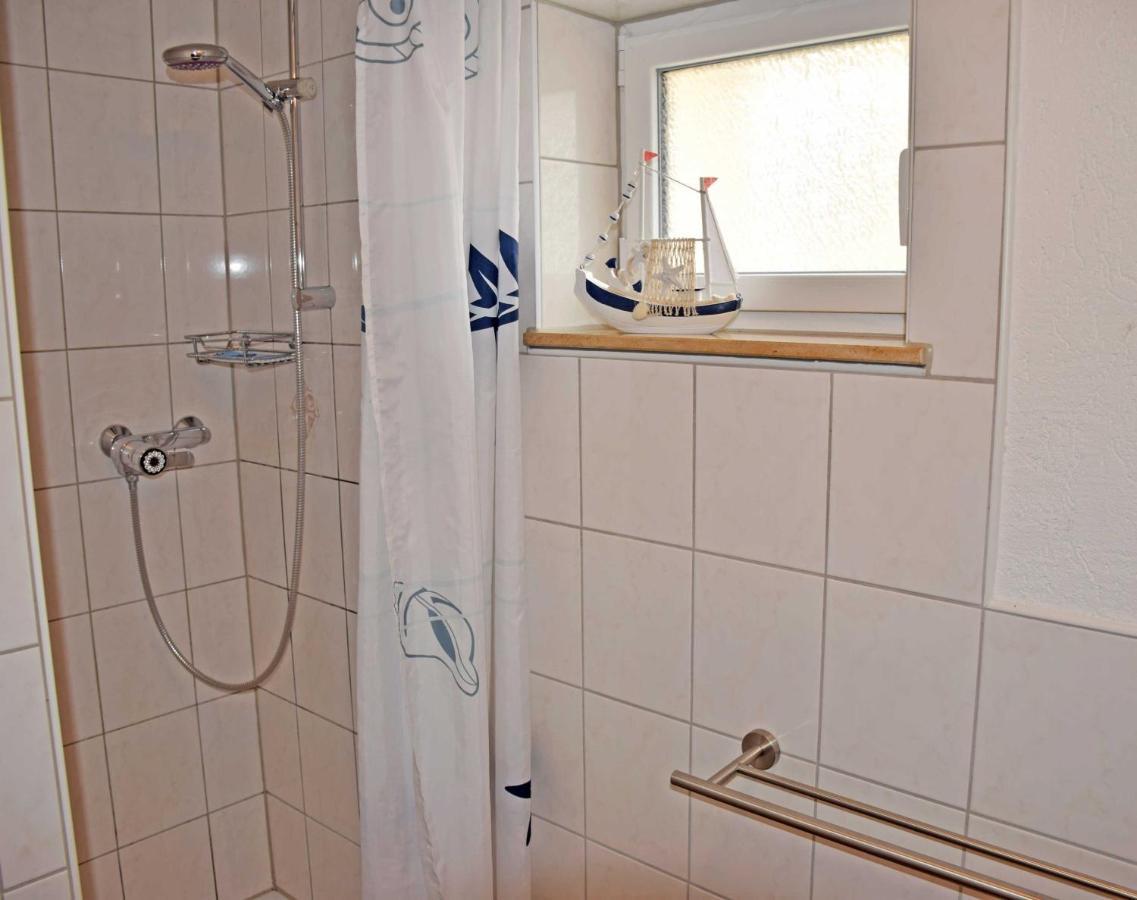 Ferienhaus Zum Hafen In Altefaehr 外观 照片