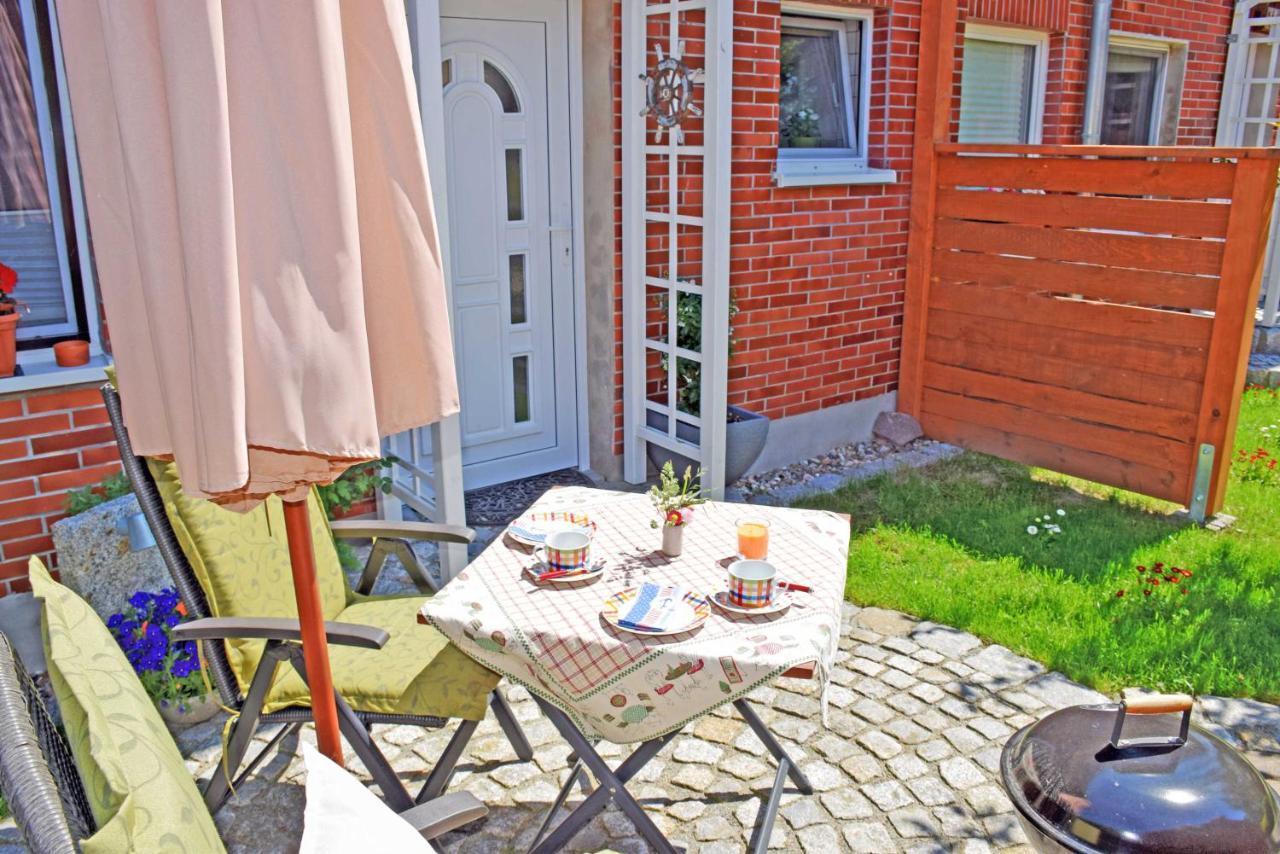 Ferienhaus Zum Hafen In Altefaehr 外观 照片