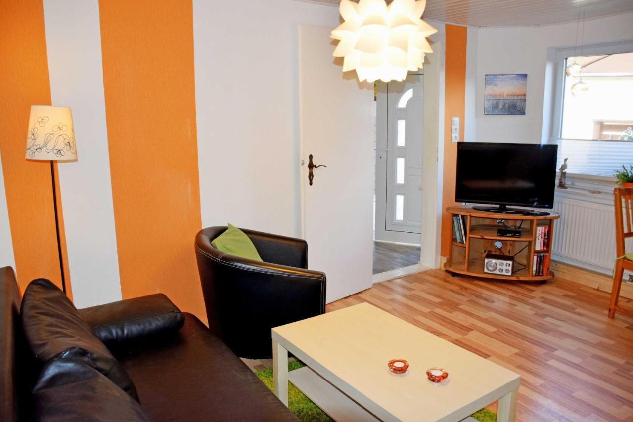 Ferienhaus Zum Hafen In Altefaehr 外观 照片