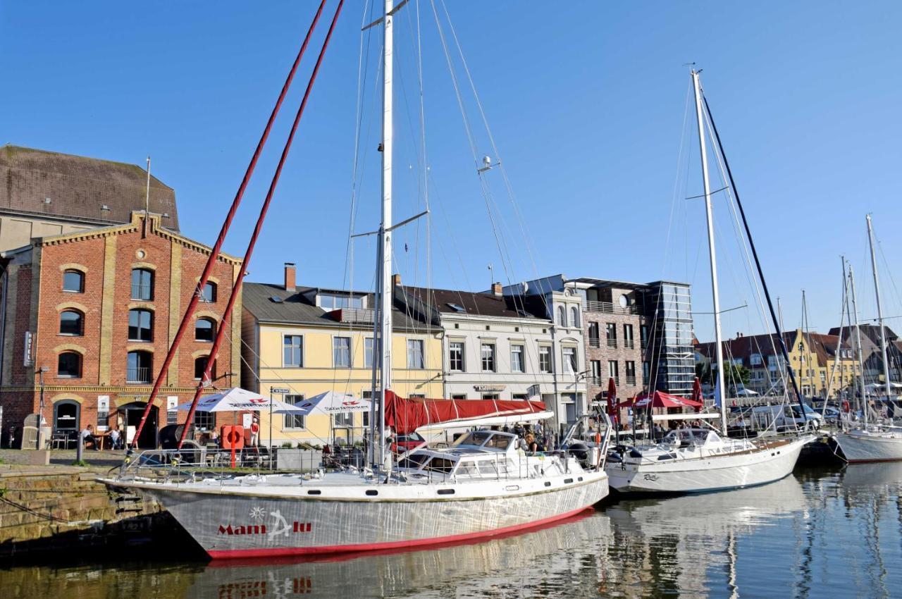 Ferienhaus Zum Hafen In Altefaehr 外观 照片